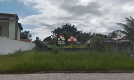 Terreno à venda na Avenida Nilo Braga Garcez, 875, Martim de Sá, Caraguatatuba