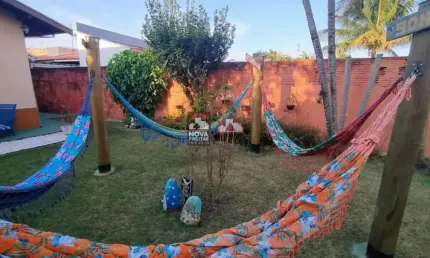Vende-se Casa na Cidade com Estilo de Campo! Conforto e Natureza em um Só Lugar!