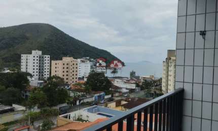 Desfrute do Melhor da Praia Martim de Sá: Apartamento Confortável com Vista para o Mar!