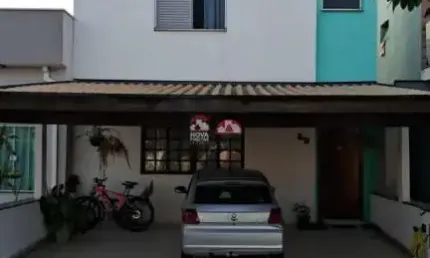 Casa com 4 quartos à venda na Rua Lavanda, 69, Condomínio Residencial e Comercial Laguna, Pindamonhangaba