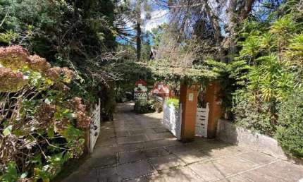 Casa com 7 quartos à venda na Alameda Das Cerejeiras, Recanto Das Araucárias, 125, Jaguaribe, Campos do Jordão