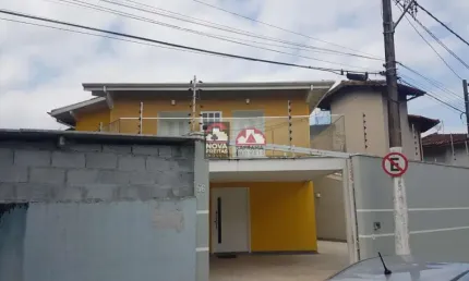 Ótimo sorado com cinco dormitórios sendo uma suite master com mobília com vista para o mar