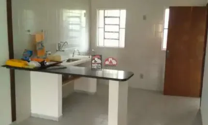 Casa com 2 quartos à venda na Avenida Fioravante Paschoalim, Casa 01, 588, Martim de Sá, Caraguatatuba