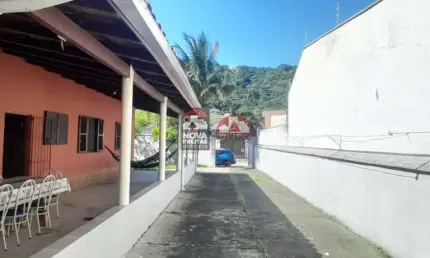 Casa à Venda 4 Dormitórios no Jd. Terralão/Caraguatatuba