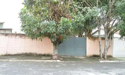 Casa com 3 quartos à venda na Rua Ferdinando Bolis, 15, Crispim, Pindamonhangaba