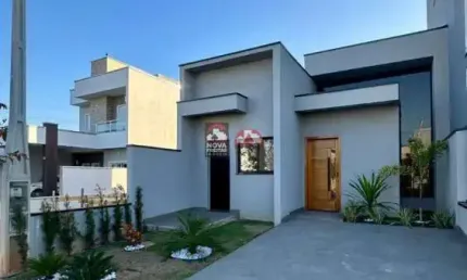 Casa com 3 quartos à venda na Rua Jasmim, 61, Condomínio Residencial e Comercial Laguna, Pindamonhangaba