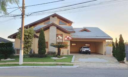 Casa com 4 quartos à venda na Rua das Alfazemas, 334, Residencial Santa Helena, Caçapava
