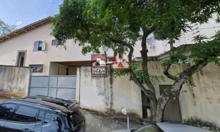 CASA | 2 Dormitórios e 2 Vagas em Excelente Bairro em São José dos Campos