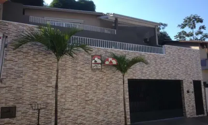 invista em um imovel completo com alto potencial de valorizaçao, localizado area central proximos aos comercios.