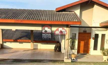 Casa com 3 quartos à venda na Rua Luiz Winther de Araújo, 200, Chácara São Félix, Taubaté