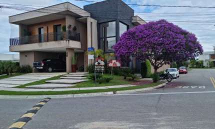 Casa com 3 quartos à venda na Rua Professor José Demétrio da Silva, 26, Condomínio San Marco, Taubaté