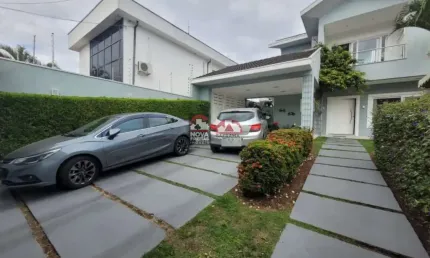 Casa com 4 quartos à venda na Avenida Estados Unidos, 197, Jardim Siesta, Jacareí