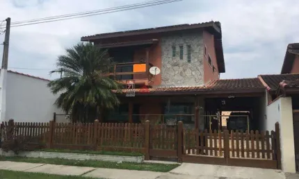 Casa com 3 quartos à venda na Rua Professor João Batista Gardelin, 129, Pontal de Santa Marina, Caraguatatuba