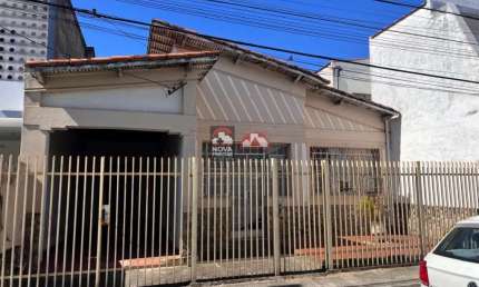 Casa com 3 quartos à venda na Rua Doutor Monteiro César, 158, Centro, Pindamonhangaba