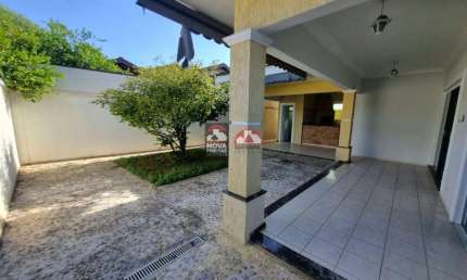 Casa linda em condomínio próximo ao Shopping Pátio Pinda!