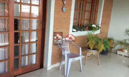 Casa Sobrado com ponto Comercial em Pindamonhangaba
