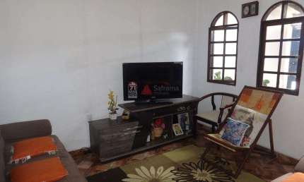 CASA | 2 Dormitórios, Churrasqueira e 4 Vagas em São José dos Campos