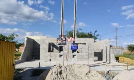 Casa em Construção à Venda no César Park - Pindamonhangaba/SP