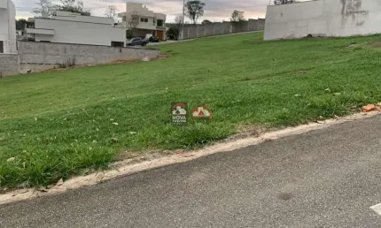 Terreno em condomínio fechado à venda na Rua Coronel Luiz Carlos Correia, 22, Loteamento Residencial Reserva dos Lagos, Pindamonhangaba