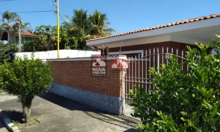 Casa com 3 quartos à venda na Rua Coronel José Francisco, 165, Centro, Pindamonhangaba