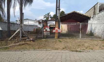 Terreno à venda na Avenida Oswaldo Aranha, 1937, Cruz, Lorena