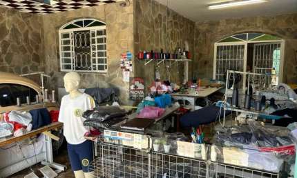 Casa com 3 quartos à venda na Avenida Iguape, 815, Jardim Satélite, São José dos Campos