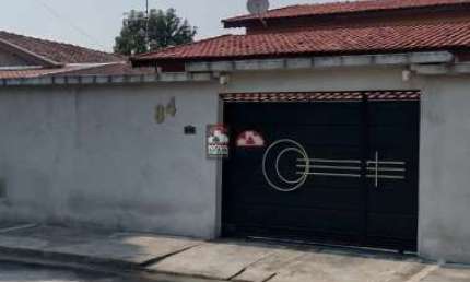 Casa com 3 quartos à venda na Rua Maria Lopes Pereira, 84, Residencial Mantiqueira, Pindamonhangaba