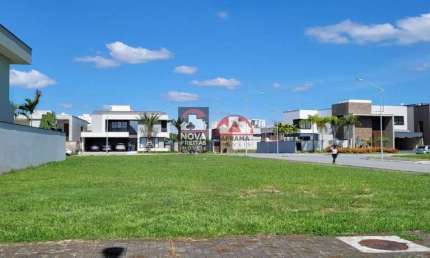 Terreno Padrão em Condomínio em São José dos Campos