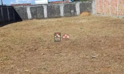 Terreno à Venda no Residencial Mantiqueira - Pindamonhangaba