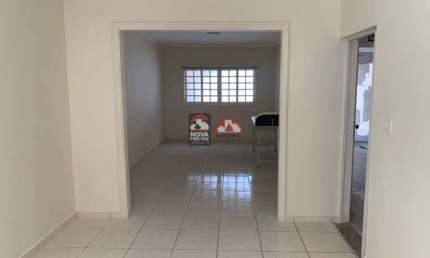 Sobrado à Venda na Vila Bourghese em Pindamonhangaba