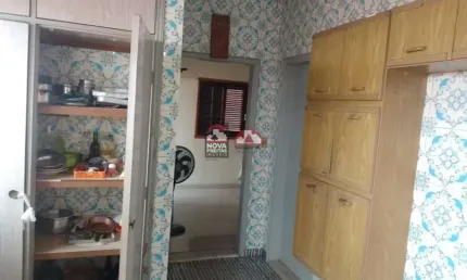 Casa com 3 quartos à venda na Rua Bulgária, 54, Vila Nair, São José dos Campos