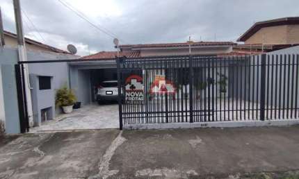 Casa com 3 quartos à venda na Rua Guilherme José Gama Pestana, 69, Jardim Rosely, Pindamonhangaba