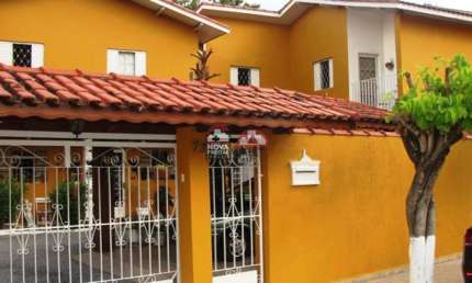 Casa com 4 quartos à venda na Rua Pedro Pires, 73, Loteamento Residencial Carangola, Pindamonhangaba