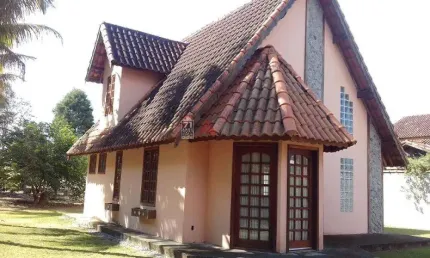 Casa com 1 quarto à venda na Rua dos Jatobás, 155, Parque Lago Azul, Pindamonhangaba