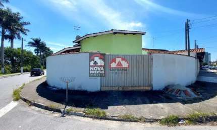 Casa com 3 quartos à venda na Rua Izonel da Costa Miranda, 19, Residencial Mantiqueira, Pindamonhangaba