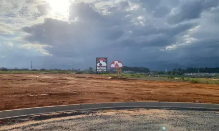 Terreno à venda na Avenida Nossa Senhora do Bom Sucesso, 3930, Alto do Cardoso, Pindamonhangaba