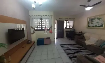 Casa com 2 quartos à venda na Rua Capitão Luiz Francisco Corrêa Guimarães, 13, Residencial Ouro Verde, Pindamonhangaba