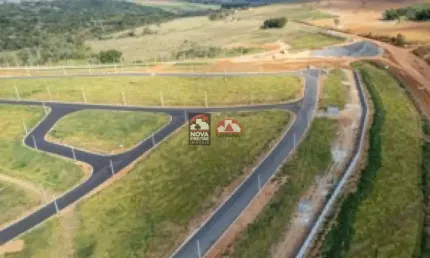 Terreno à venda na Avenida Ângelo Zeppelin, 2333, Borda da Mata, Caçapava
