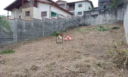 Terreno à venda na Rua Francisco Antunes dos Santos, S/N, Vila Suiça, Pindamonhangaba