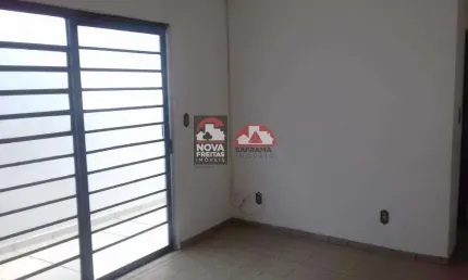 Casa com 2 quartos para alugar na Rua Frutal, 482, Bosque dos Eucaliptos, São José dos Campos