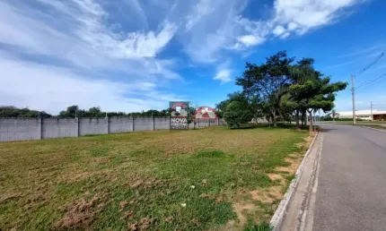 Terreno em condomínio fechado à venda na Avenida Paraty, s/n, Condominio Residencial Colonial Village II, Pindamonhangaba