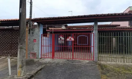 CASA TÉRREA - A 300 METROS DA PRAIA, NA MARTIM DE SÁ