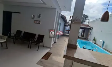 Para venda: Sobrado + 2 Kitnets no coração do Indaiá ? Caraguatatuba