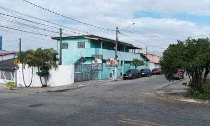 Oportunidade de casa + kitnets na zona sudeste de SJC