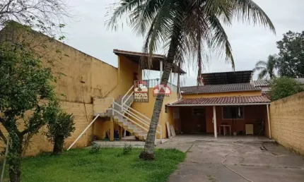 Casa com 2 quartos à venda na Avenida Thereza Albino Chacon, 240, Balneário dos Golfinhos, Caraguatatuba