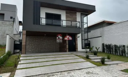 Sobrado de Luxo no Condomínio Residencial Mantiqueira em São José dos Campos!