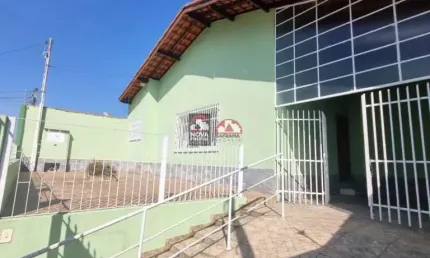 Casa com 3 quartos à venda na Rua Oswaldo Cruz, 124, Vila Bourghese, Pindamonhangaba