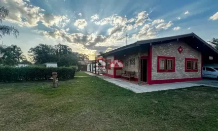 Linda chácara a venda com piscina no parque lago azul em pinda!!