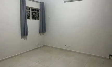 Sala Comercial Funcional com Ar-Condicionado e Armário Embutido