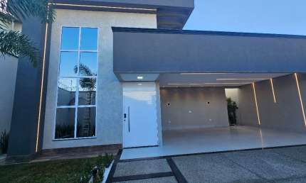 Casa com 3 quartos à venda no Jardim Europa, Goiânia 